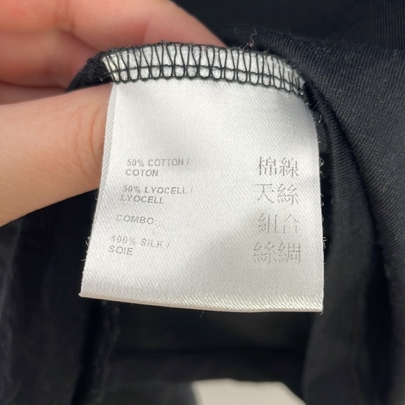 JUDITH & Charles silk lyocell blend classic luxe t-shirt - Picture 5 of 6